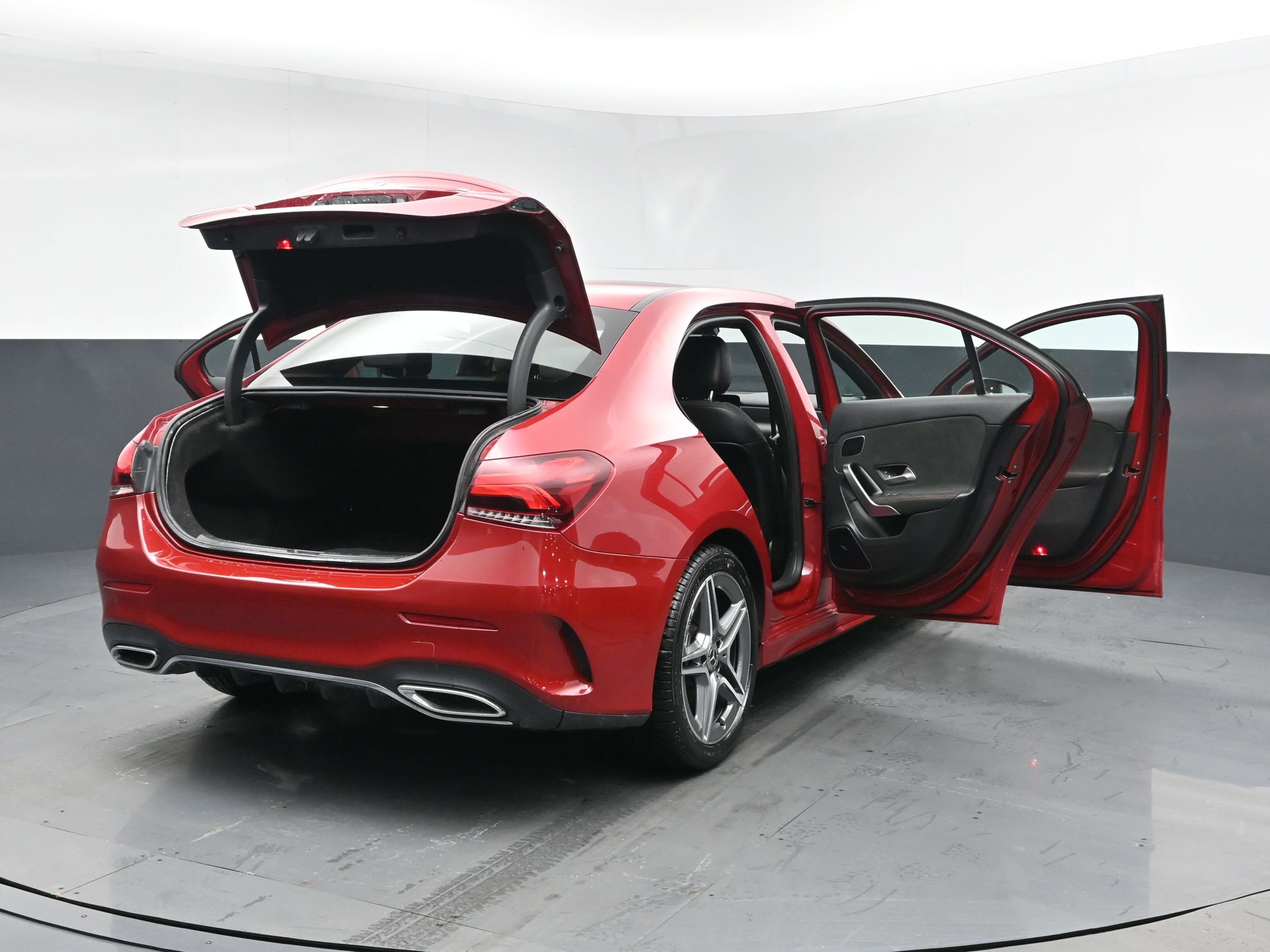 Used 2021 Mercedes-Benz A 220 4MATIC w/ AMG Line image 28