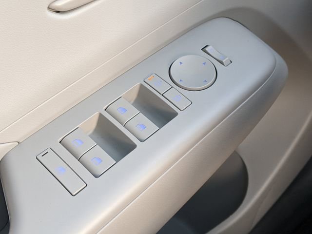 Used 2026 Hyundai Kona SEL Sport image 16