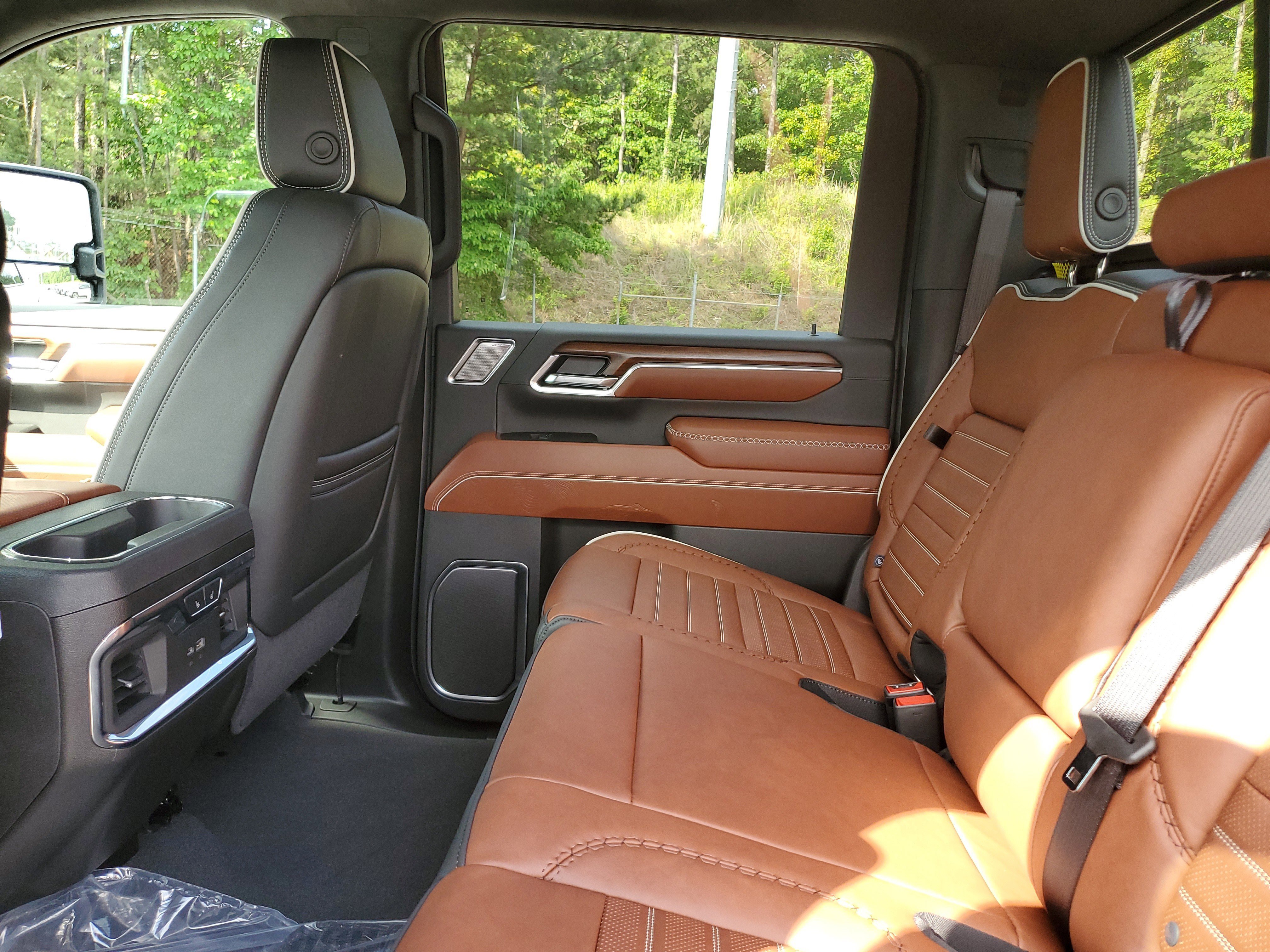 New 2025 GMC Sierra 2500 Denali Ultimate w/ Max Trailering Package image 10