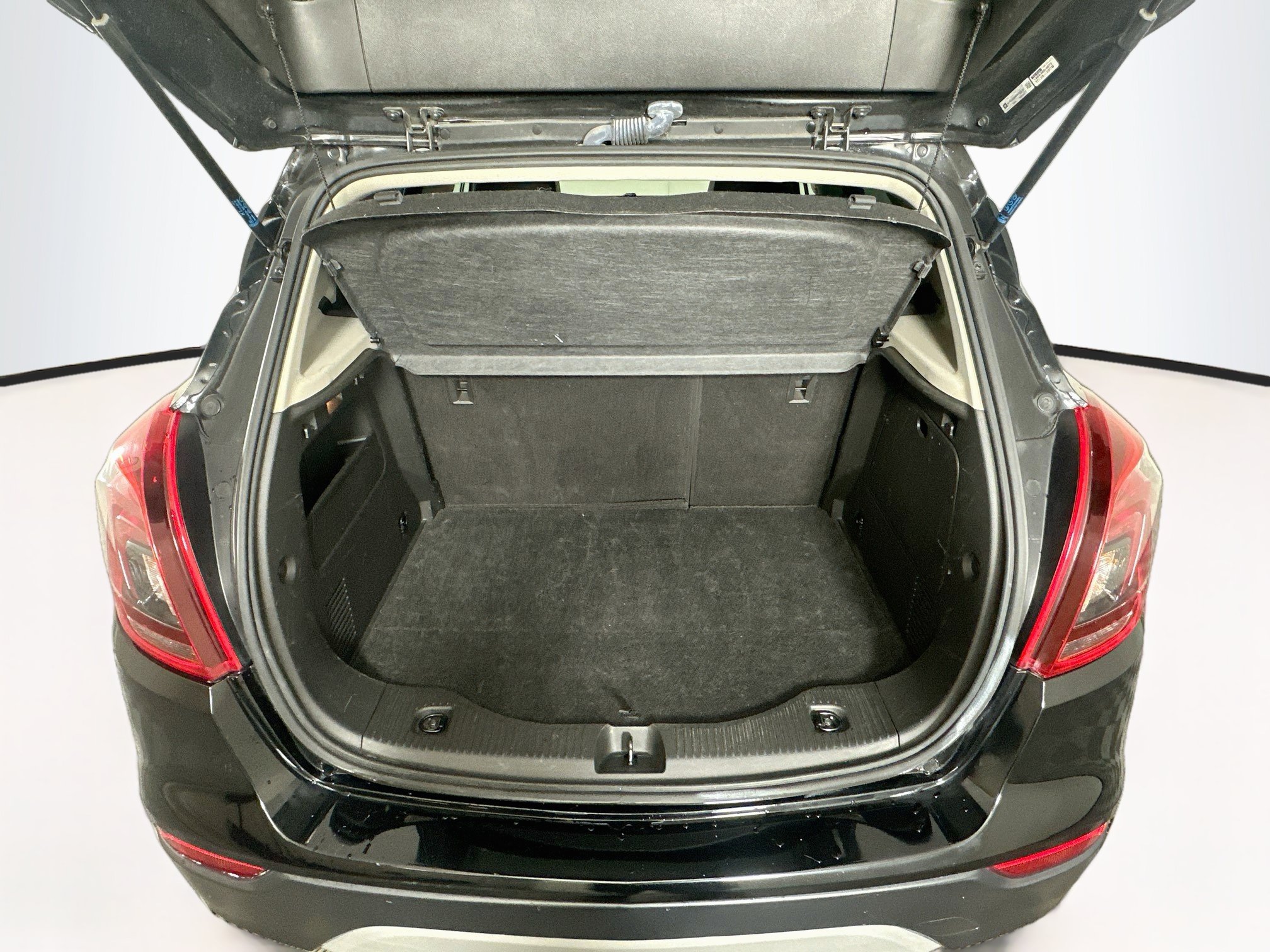 Used 2019 Buick Encore Preferred FWD image 27