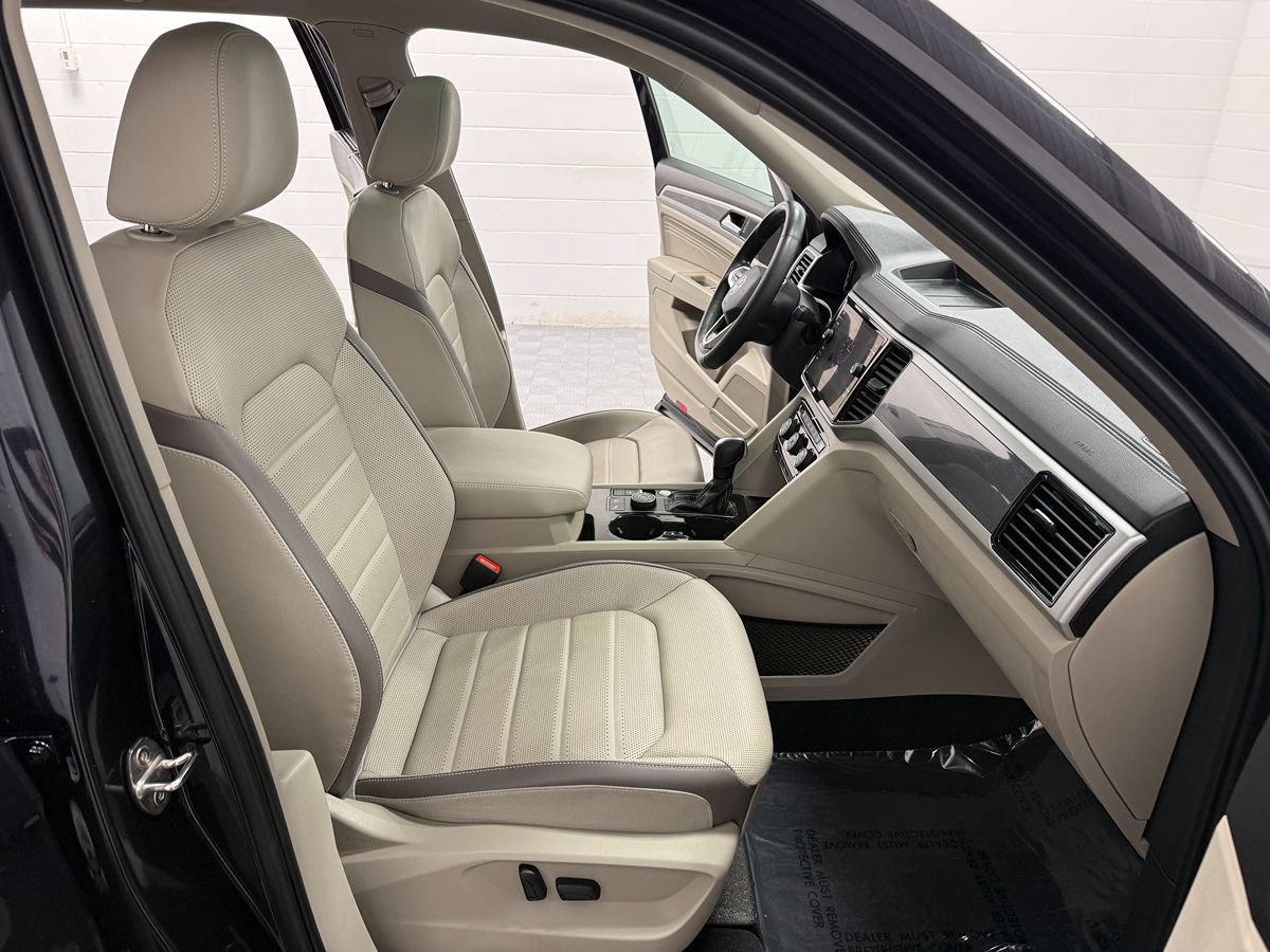Used 2022 Volkswagen Atlas SEL Premium R-Line AWD/4WD image 17