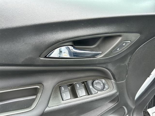 Certified 2023 Chevrolet Equinox RS FWD image 23