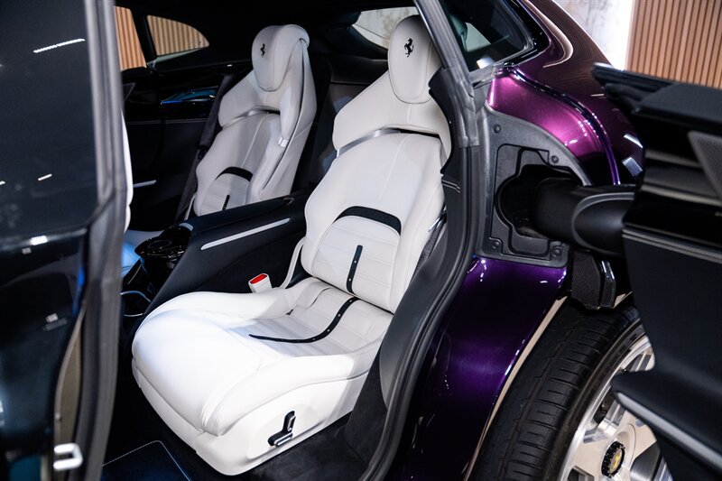 Used 2024 Ferrari Purosangue AWD/4WD image 9