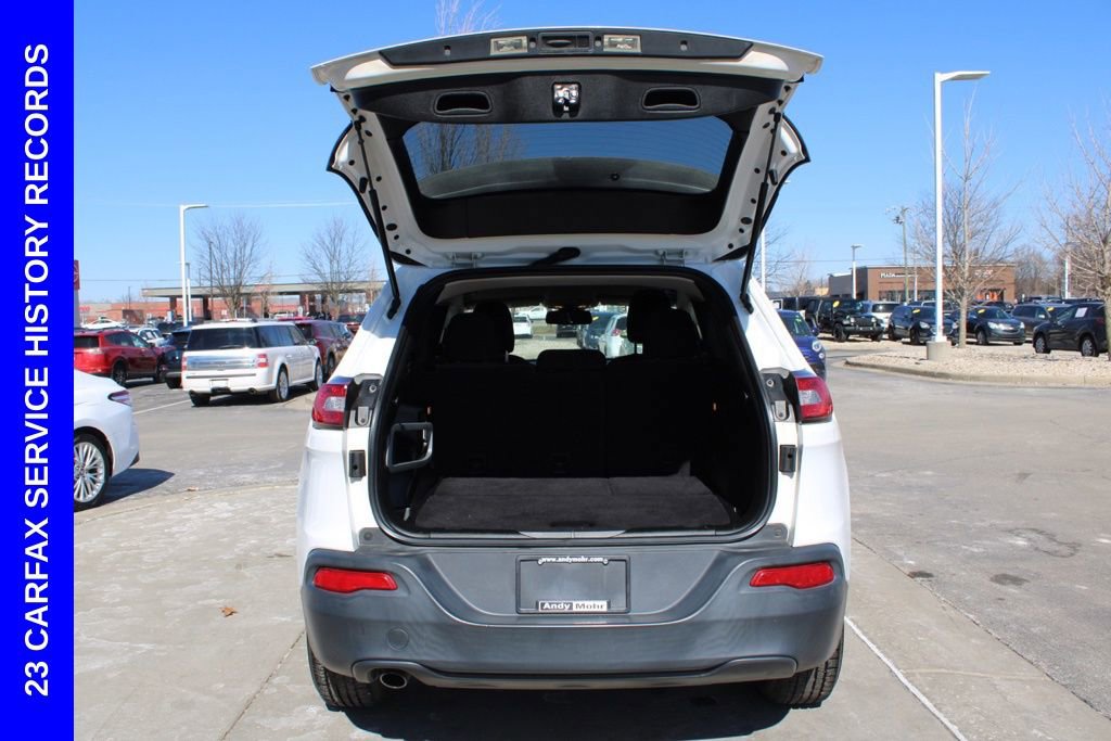 Used 2018 Jeep Cherokee Latitude image 10