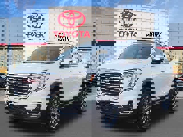 Used 2024 GMC Terrain SLT image 1