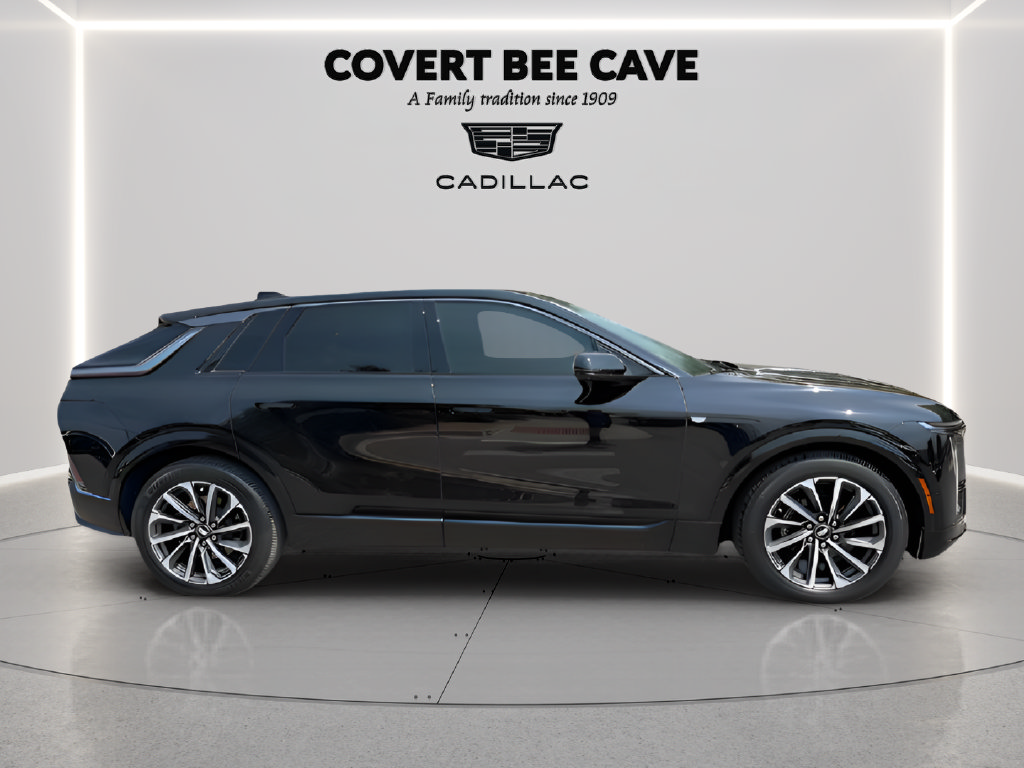 Used 2024 Cadillac Lyriq Sport AWD/4WD image 13