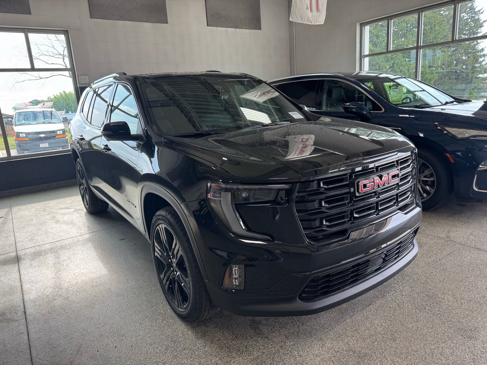 New 2027 GMC Acadia Elevation w/ Black Edition AWD/4WD image 3