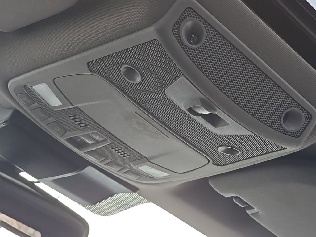 Used 2020 Ford F150 Lariat w/ Equipment Group 502A Luxury AWD/4WD image 39