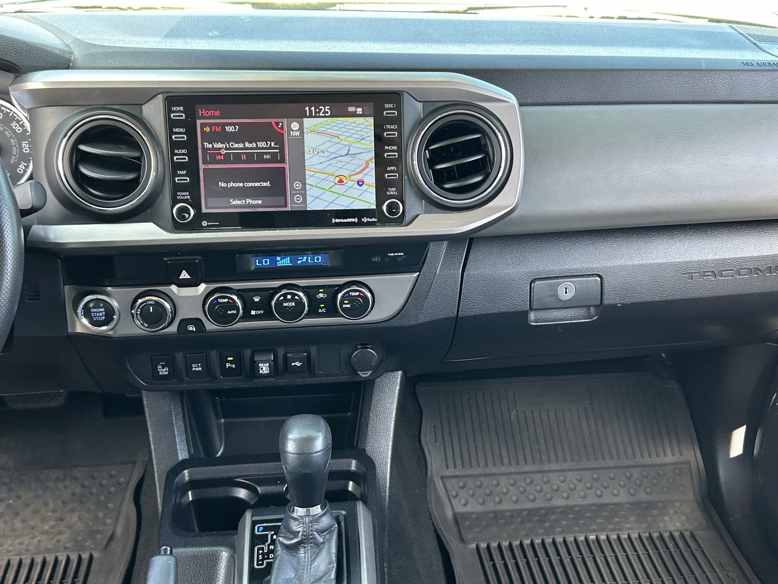 Used 2023 Toyota Tacoma SR5 AWD/4WD image 16