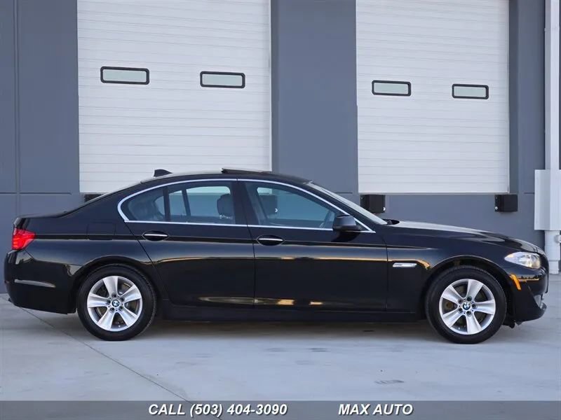 Used 2013 BMW 528i xDrive Sedan AWD/4WD image 9