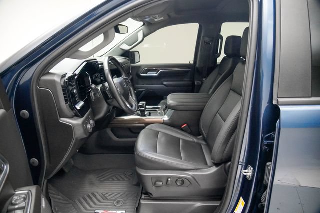Used 2023 Chevrolet Silverado 1500 RST AWD/4WD image 24