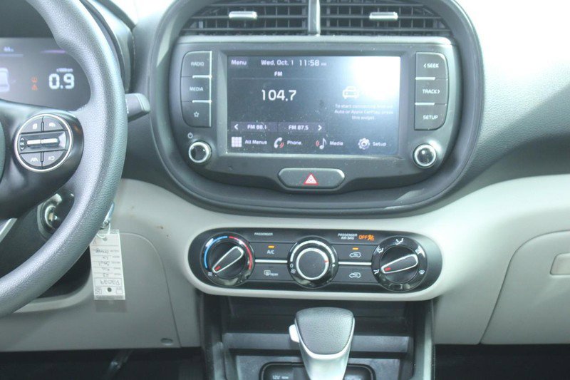 Used 2023 Kia Soul LX w/ LX Technology Package image 16