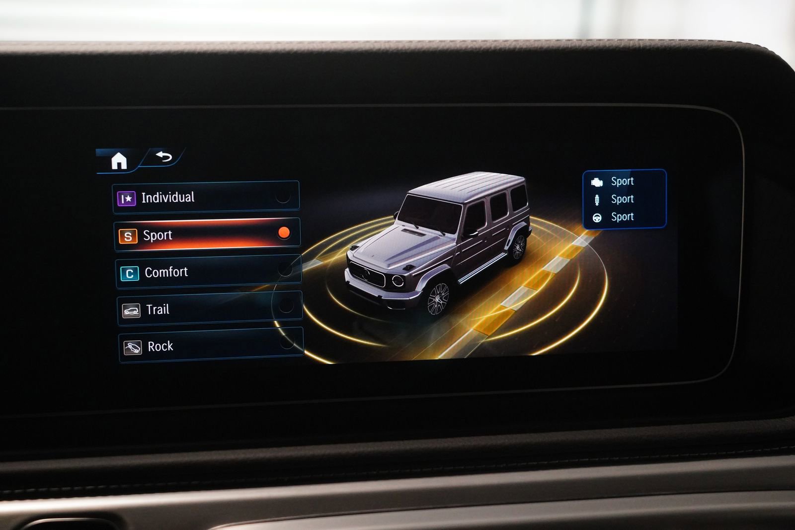 Certified 2025 Mercedes-Benz G 580 w/ EQ Technology image 23