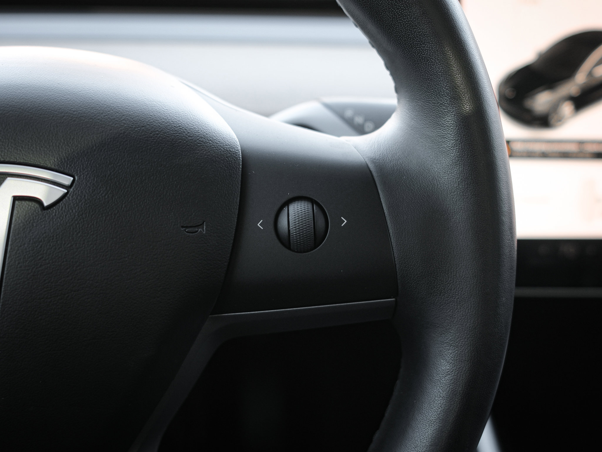 Used 2018 Tesla Model 3 Long Range image 19