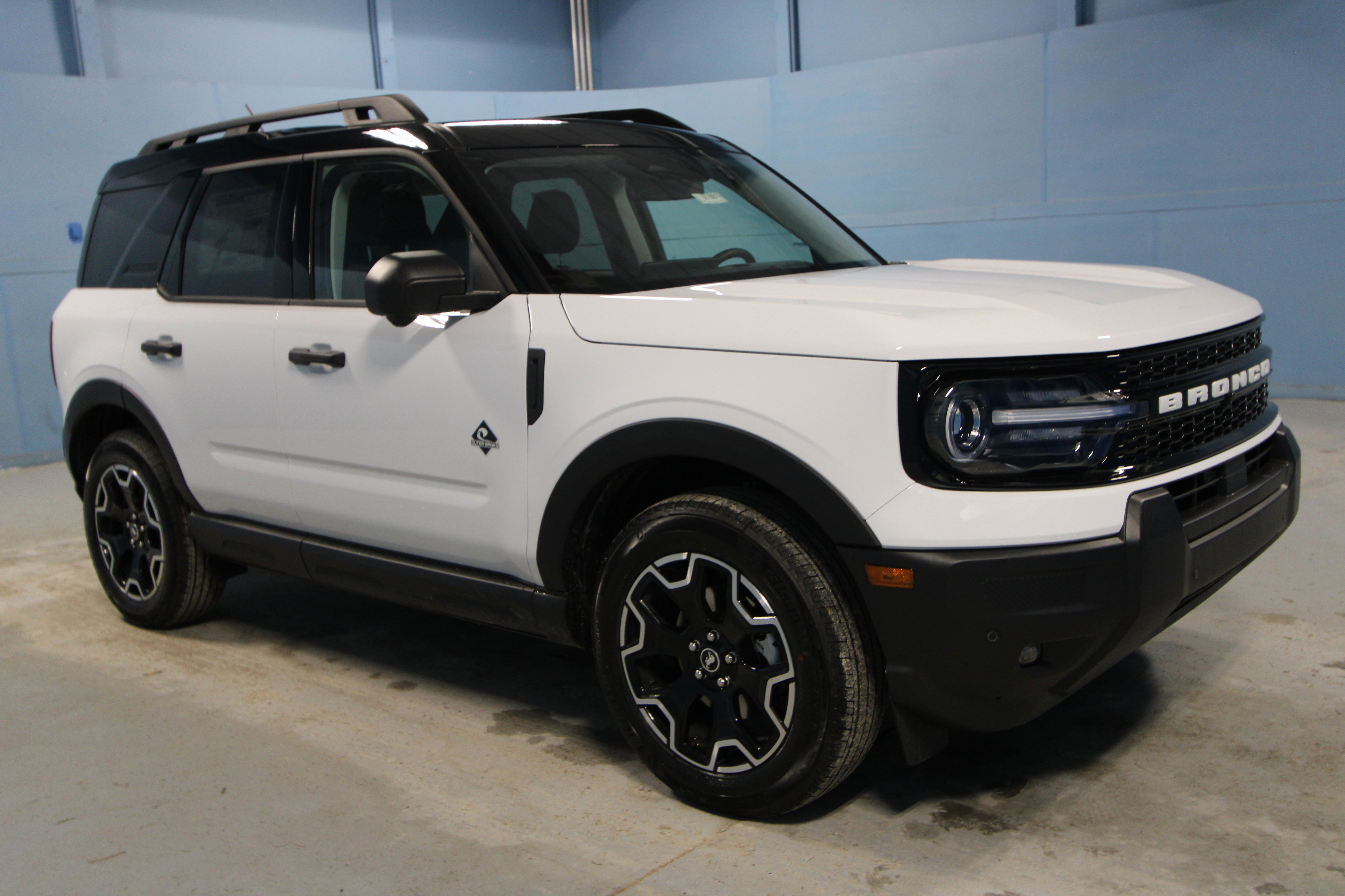 New 2026 Ford Bronco Sport Outer Banks w/ Outer Banks Tech Package+ AWD/4WD image 1