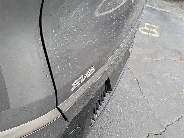 Used 2022 Kia EV6 Wind image 5
