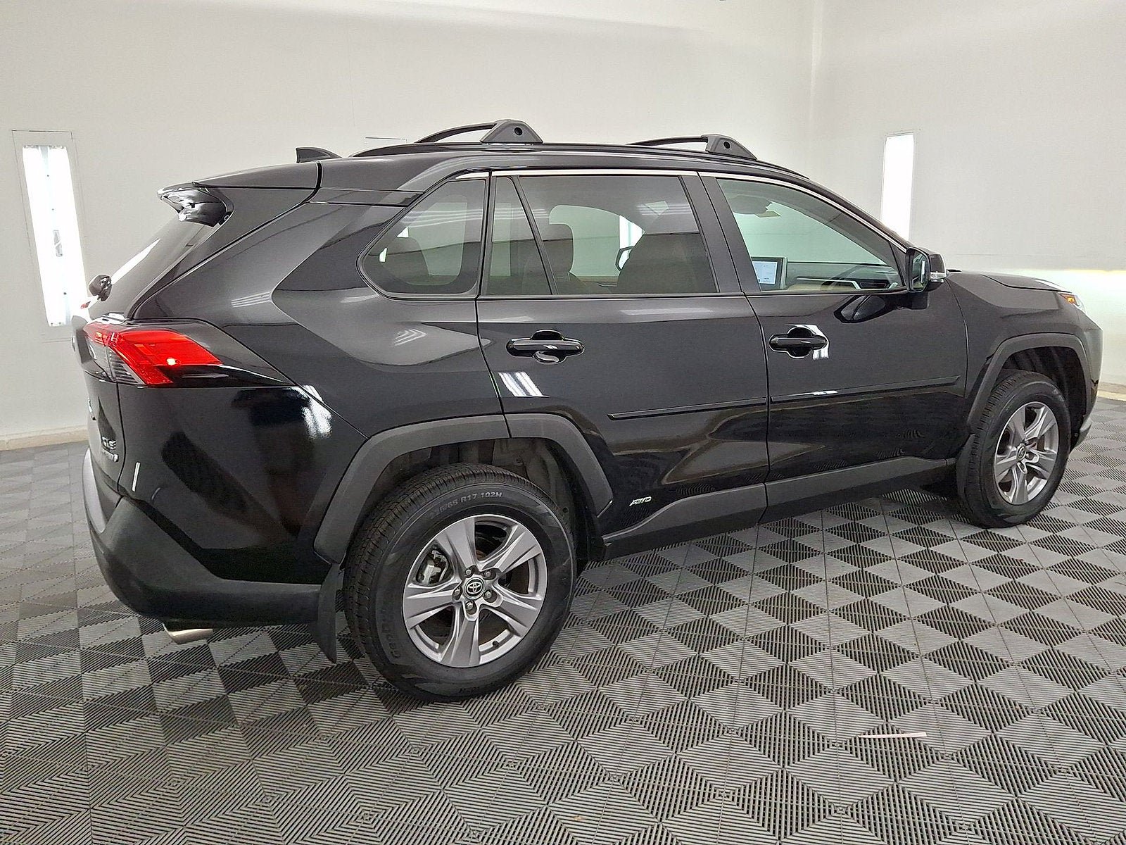Certified 2024 Toyota RAV4 XLE w/ Convenience Package AWD/4WD image 18