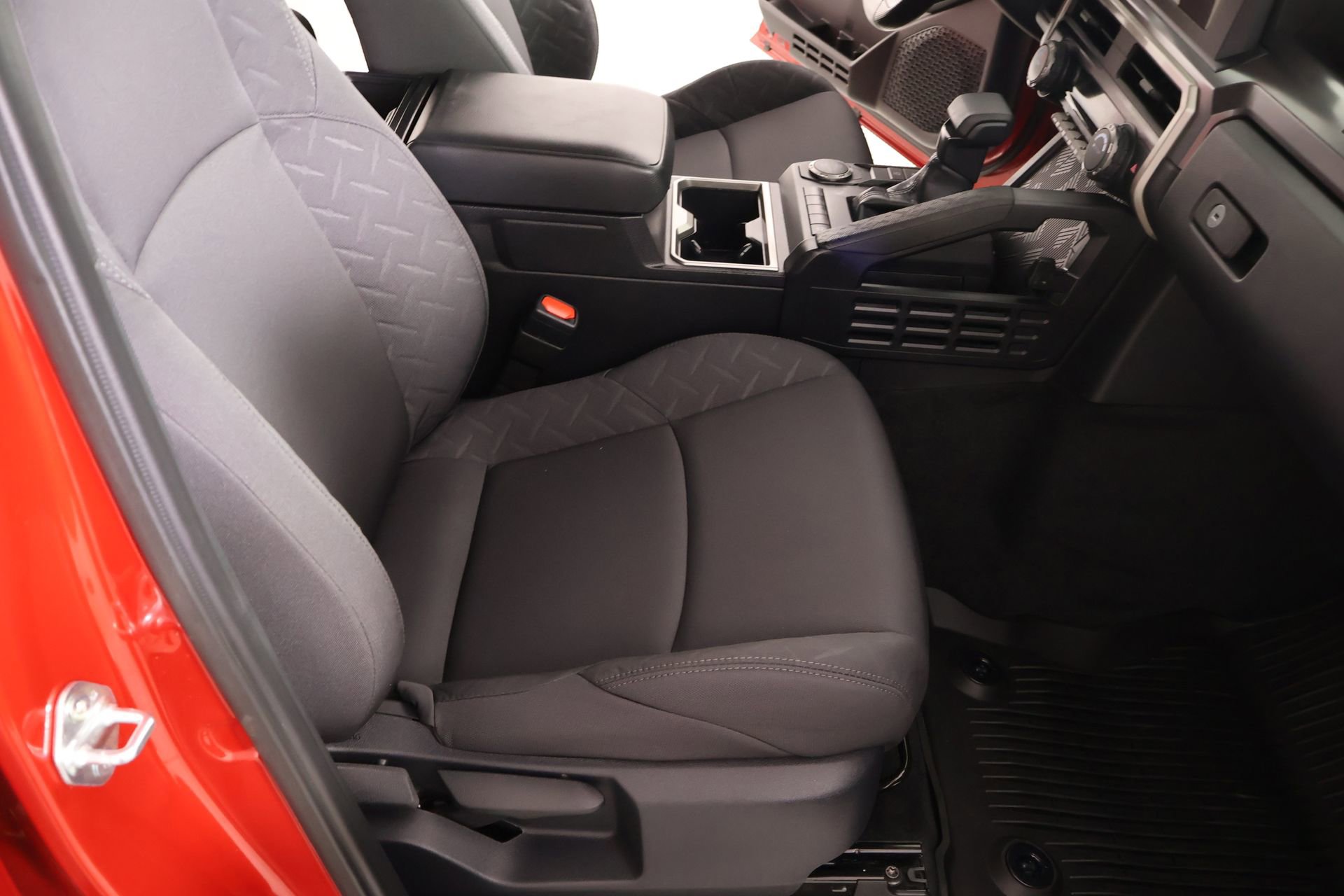 Used 2025 Toyota Tacoma SR5 RWD image 12