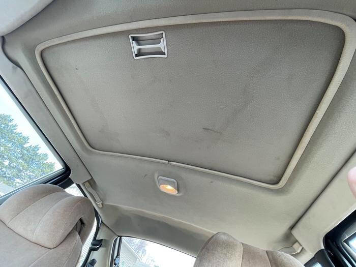 Used 1989 Saab 900 S image 28