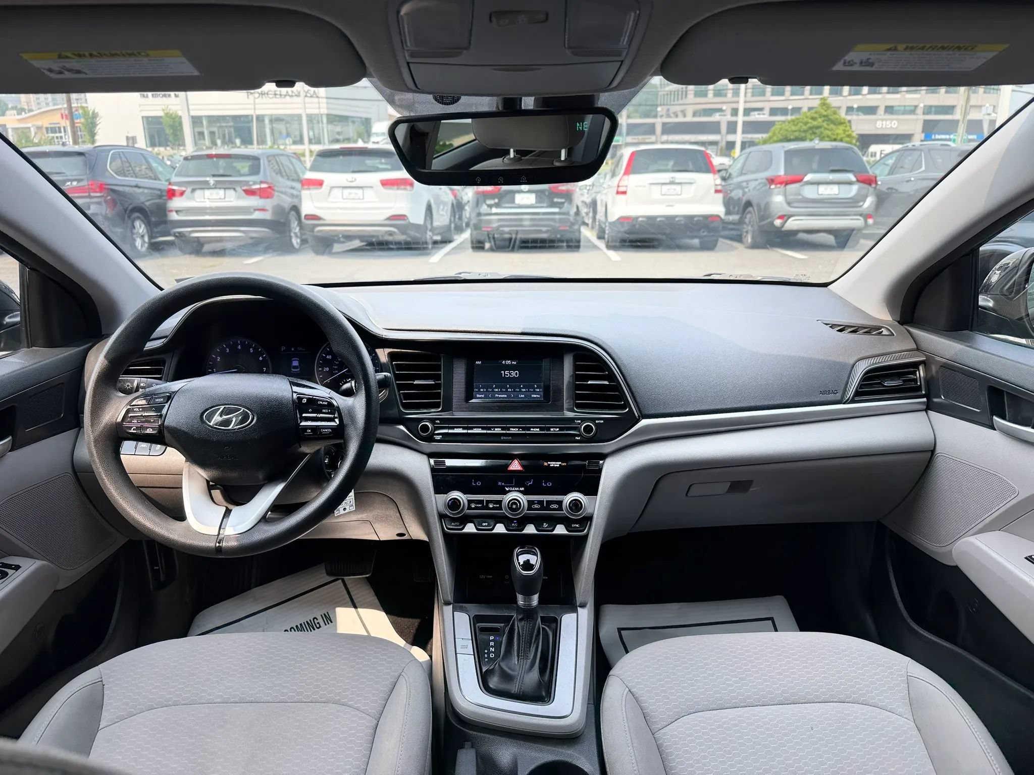 Used 2020 Hyundai Elantra SE FWD image 11