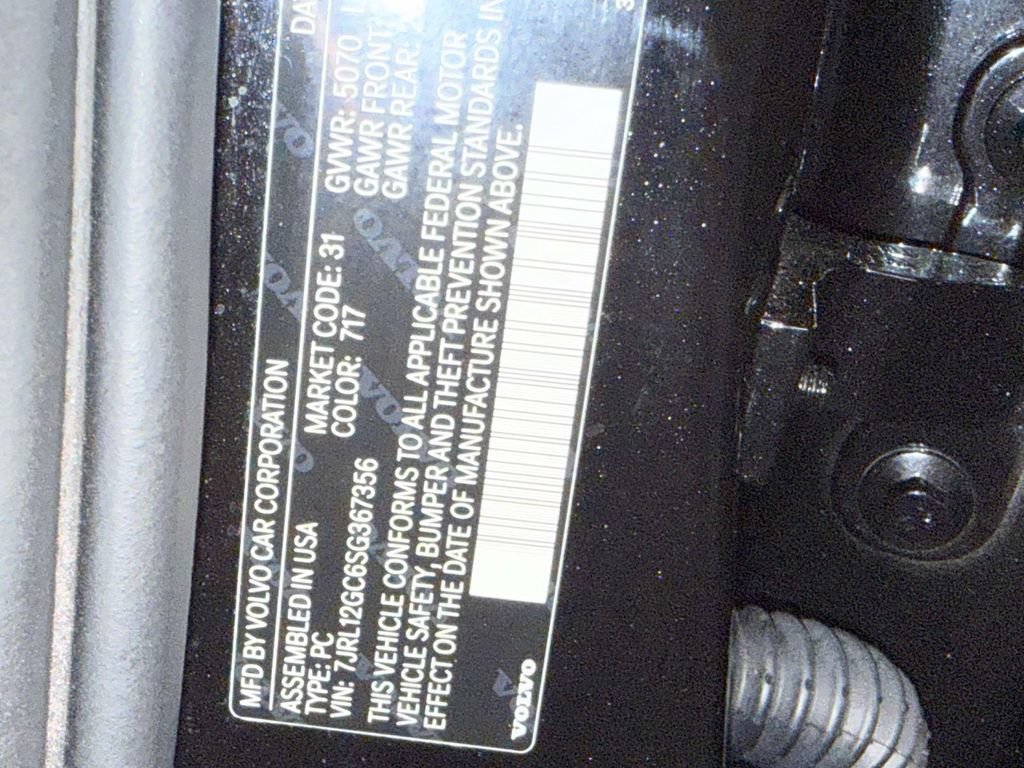 Used 2025 Volvo S60 B5 Plus AWD/4WD image 31