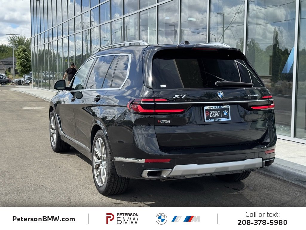 Used 2023 BMW X7 xDrive40i image 3