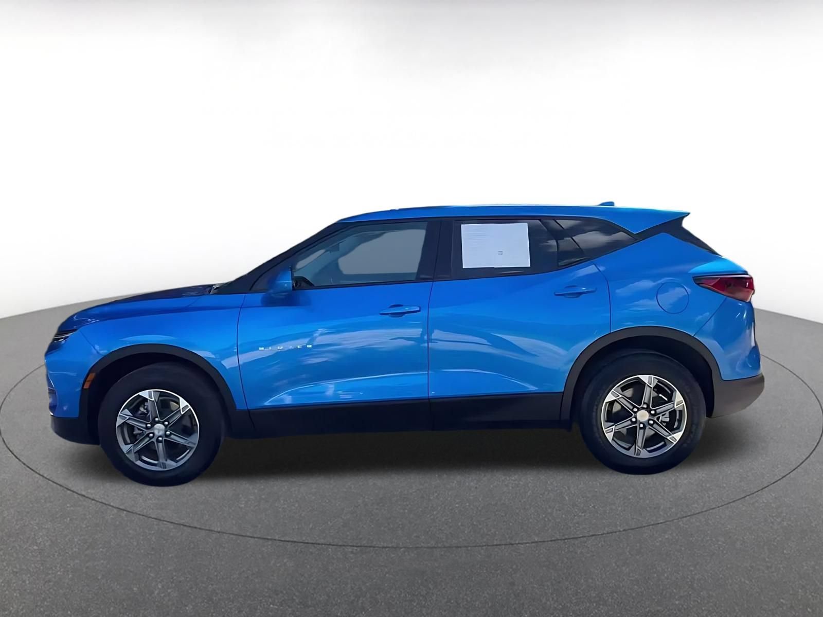 Used 2026 Chevrolet Blazer LT FWD image 8