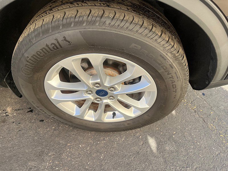 Used 2022 Ford Escape SE image 12