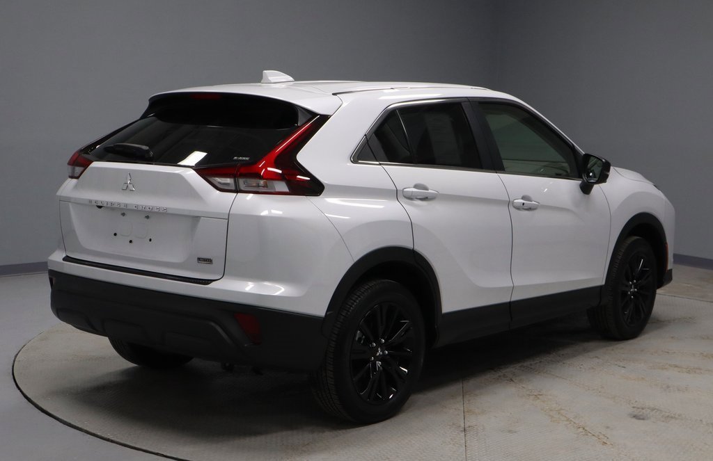 Used 2024 Mitsubishi Eclipse Cross LE image 11