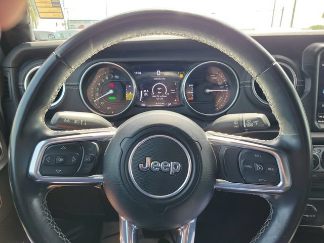 Used 2022 Jeep Wrangler Unlimited Sahara AWD/4WD image 19