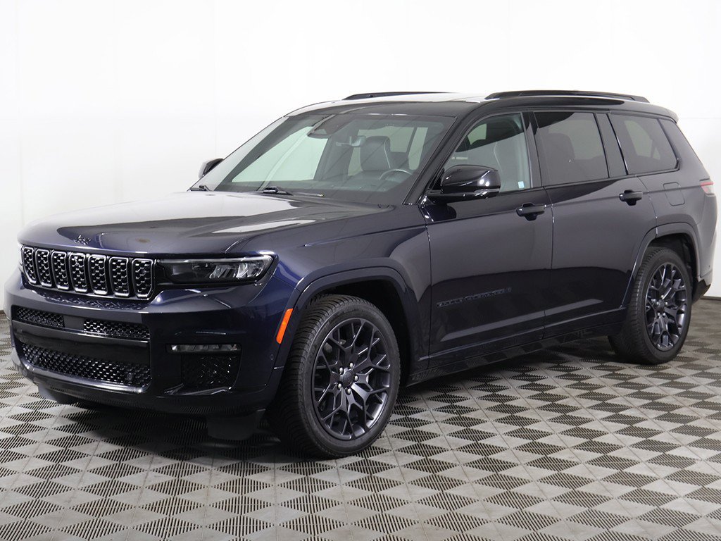 Used 2023 Jeep Grand Cherokee L Summit AWD/4WD image 15