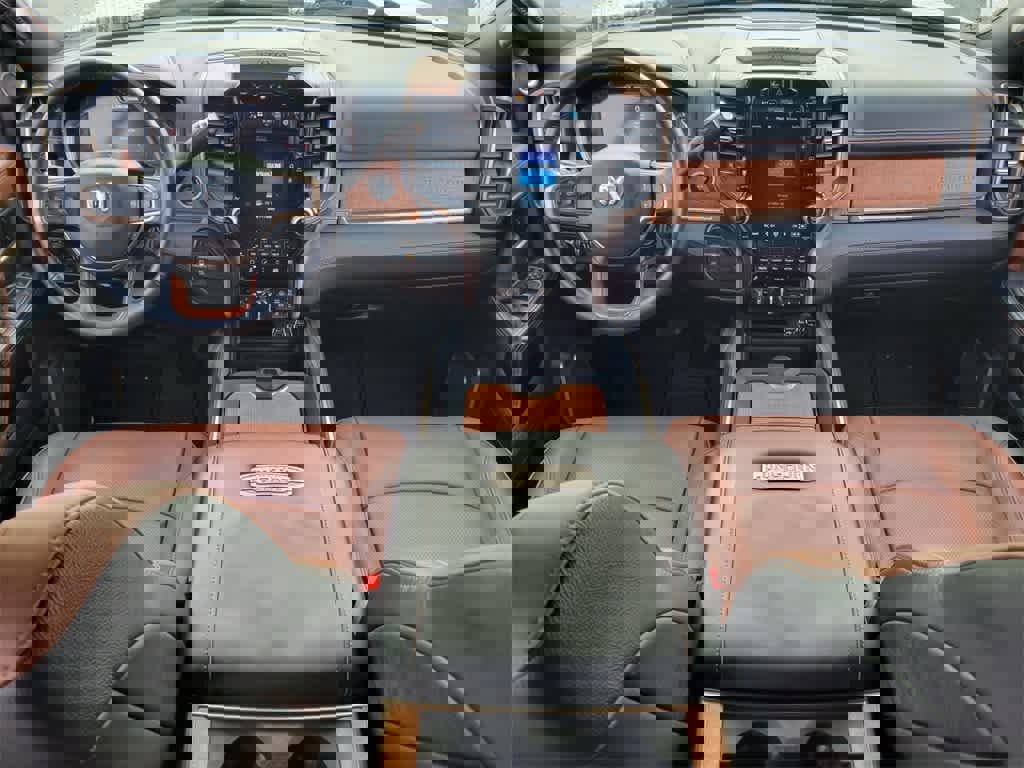 Used 2023 RAM 3500 Limited image 13