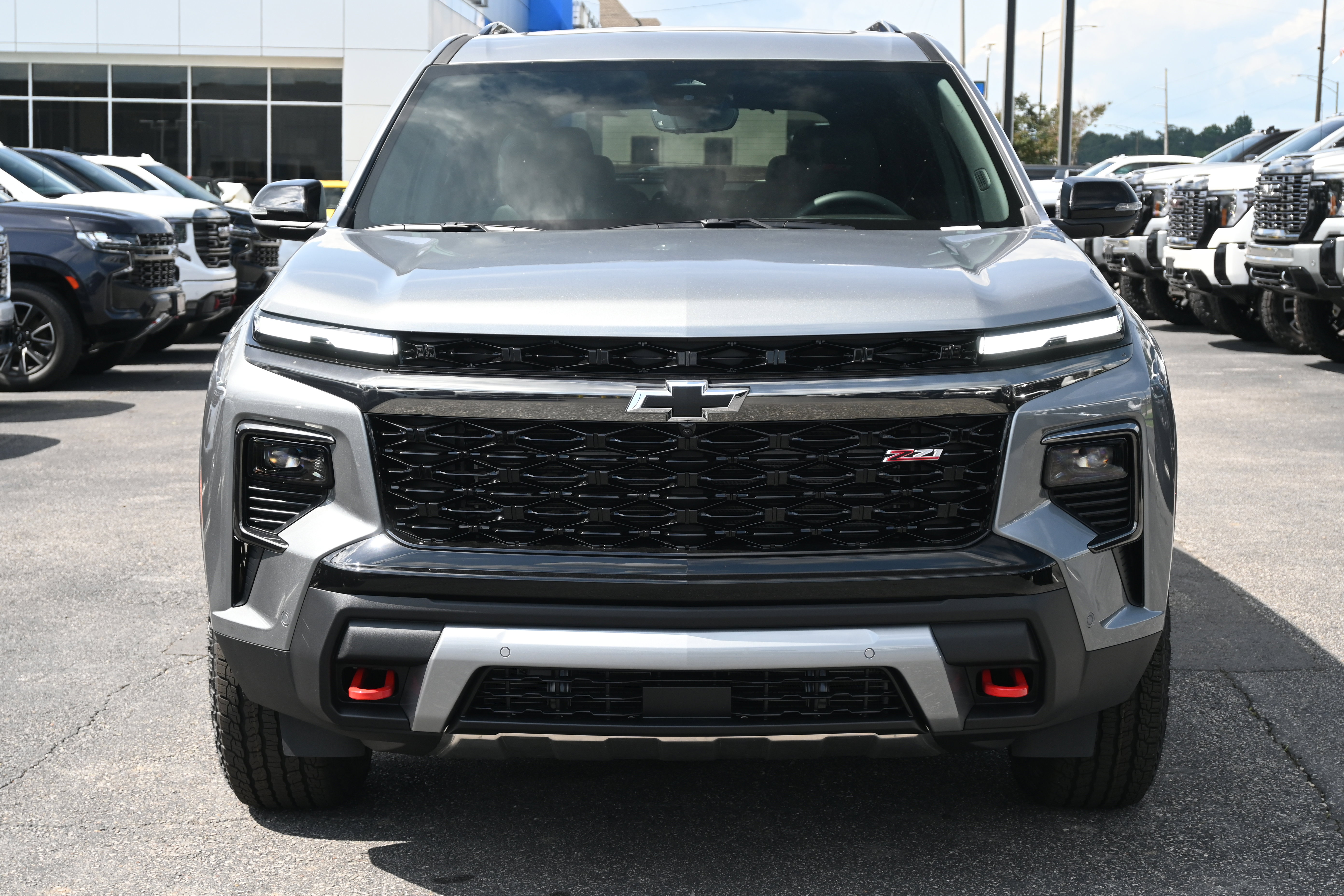 New 2026 Chevrolet Traverse Z71 w/ Enhanced Driving Package AWD/4WD image 3