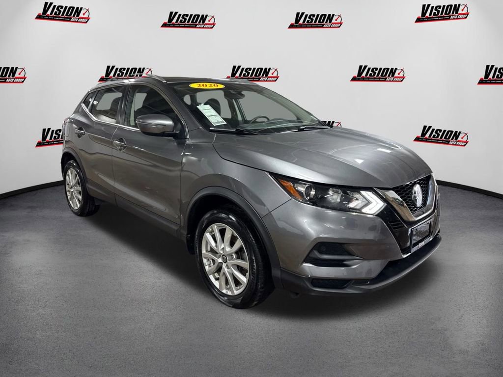 Used 2020 Nissan Rogue Sport SV image 3