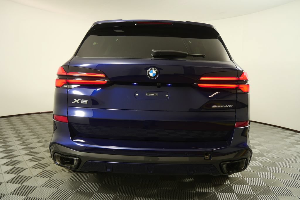 Used 2026 BMW X5 sDrive40i w/ Executive Package RWD image 5