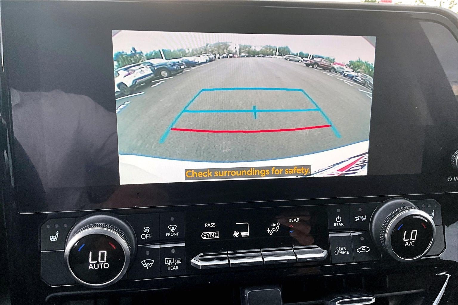 Used 2023 Toyota Highlander XLE AWD/4WD image 20