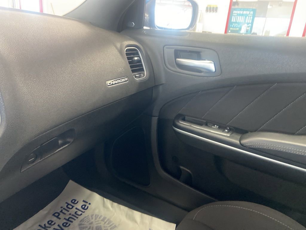 Certified 2022 Dodge Charger R/T image 38