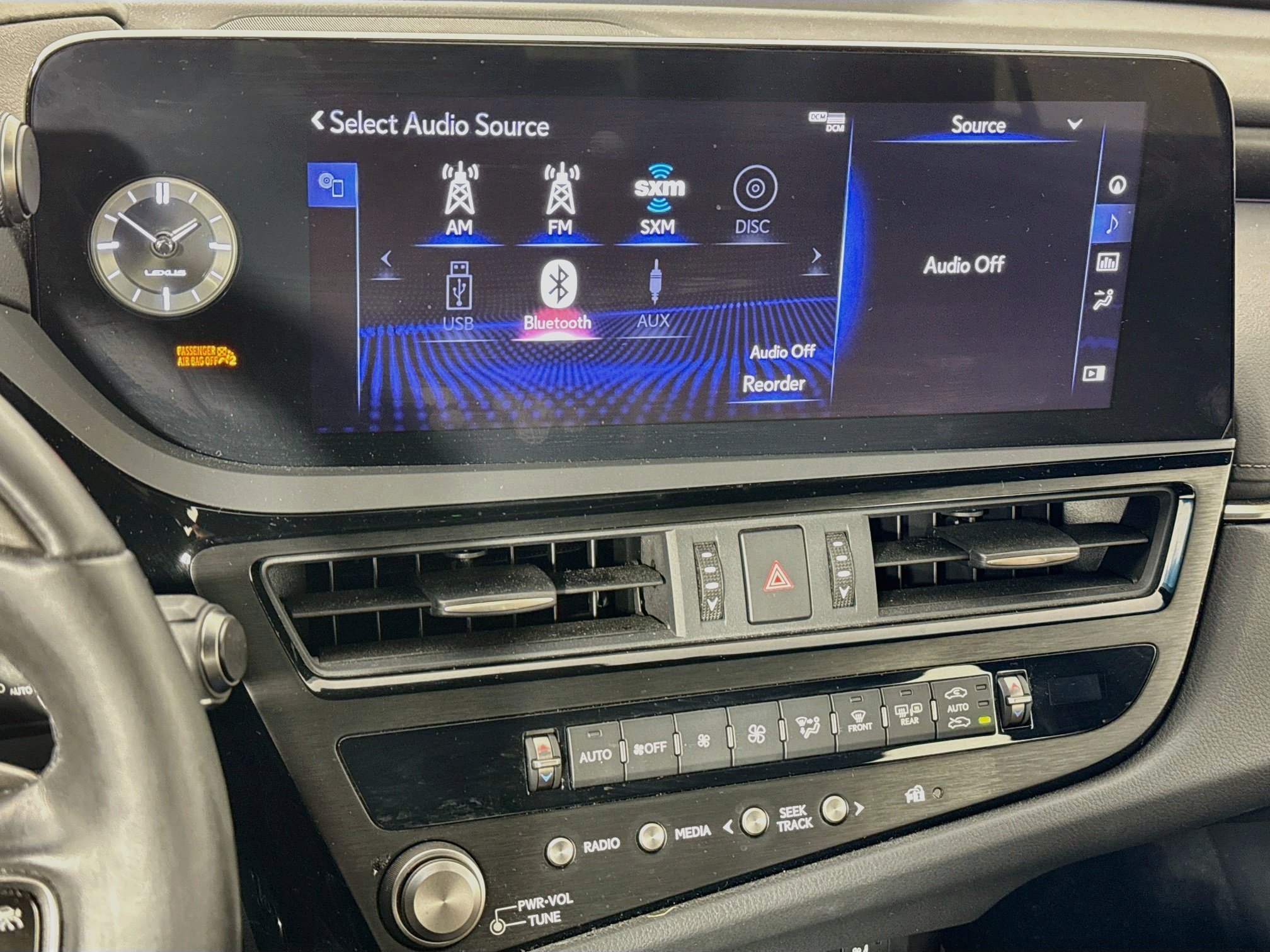 Used 2022 Lexus ES 300h w/ Accessory Package FWD image 15