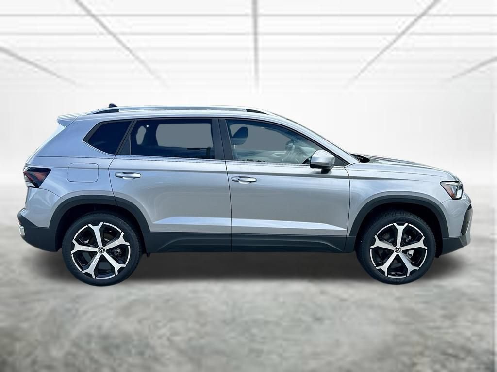 New 2026 Volkswagen Taos SEL AWD/4WD image 4