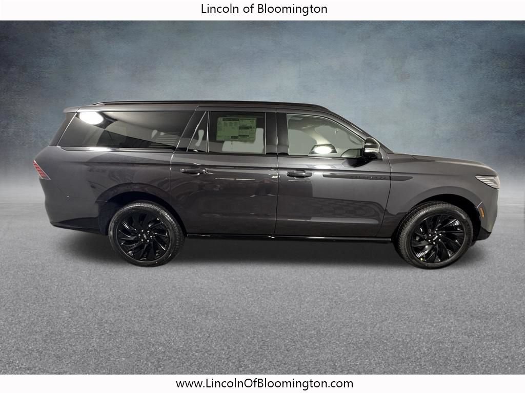 New 2026 Lincoln Navigator L Reserve w/ Jet Appearance Package AWD/4WD image 10