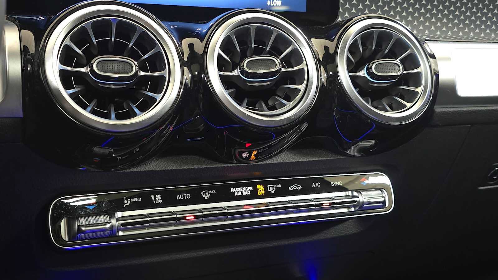 Certified 2026 Mercedes-Benz GLB 250 4MATIC image 30