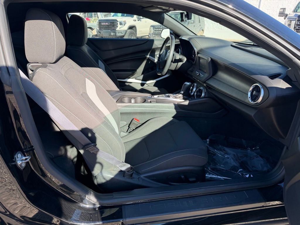 Used 2017 Chevrolet Camaro LT image 22