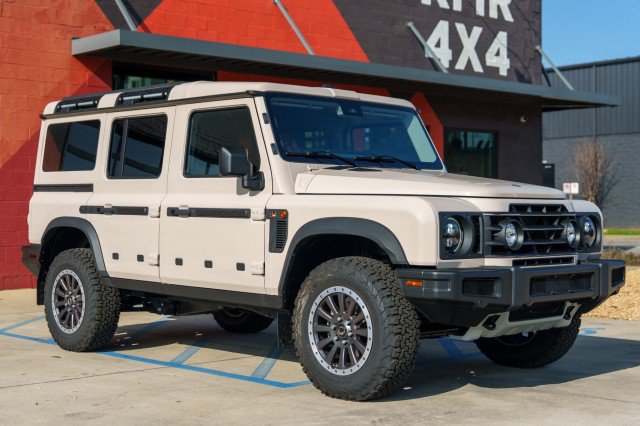 Used 2025 INEOS Grenadier Station Wagon AWD/4WD image 3