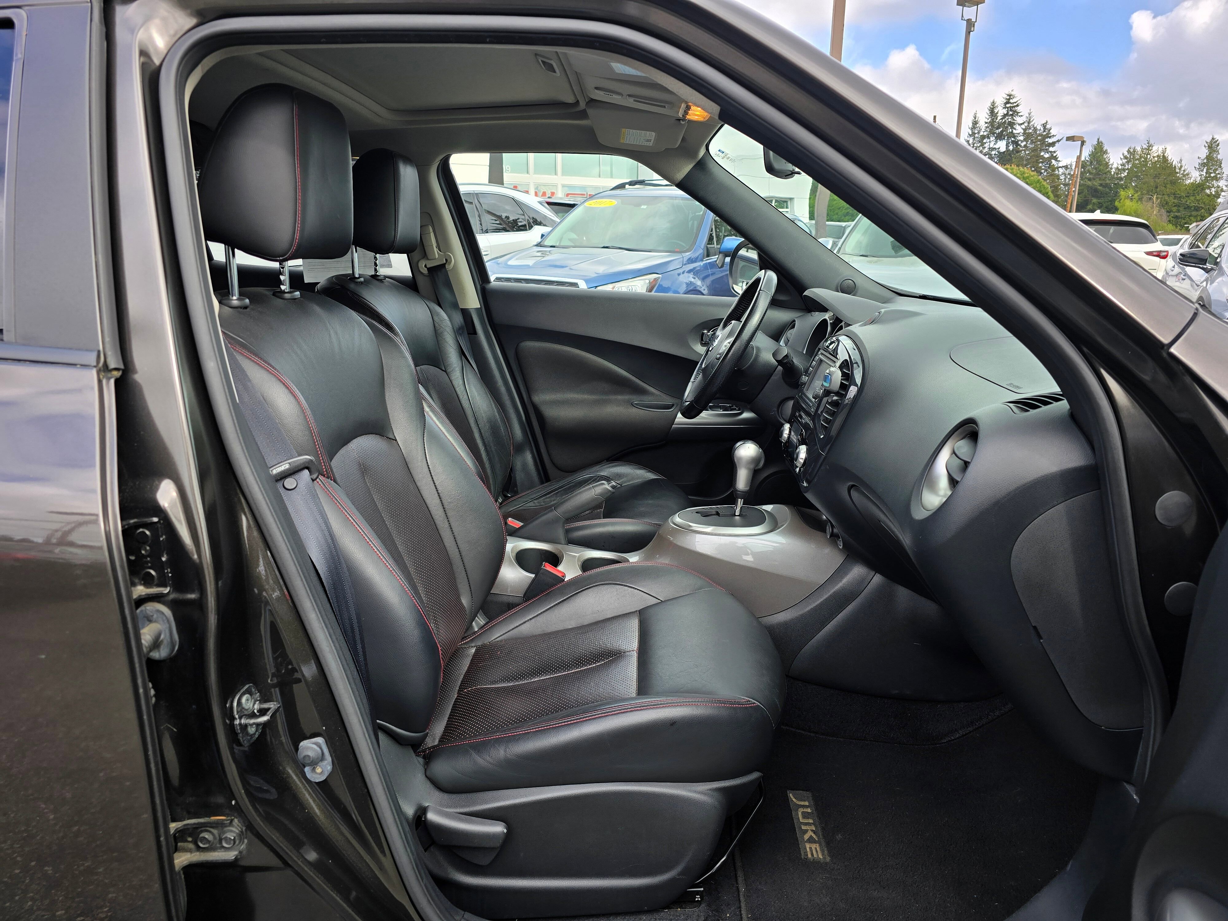 Used 2011 Nissan Juke SL w/ Sport Pkg AWD/4WD image 11