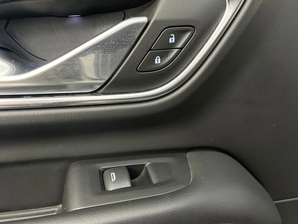 Used 2024 Chevrolet Suburban RST image 17