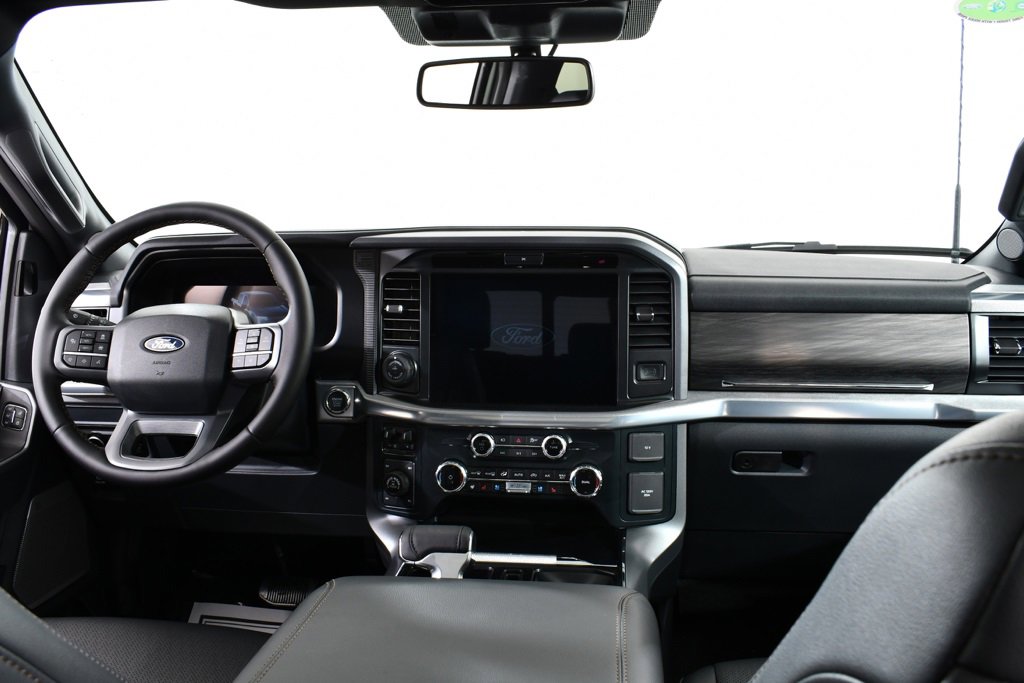 New 2025 Ford F150 Lariat w/ Equipment Group 502A High image 7