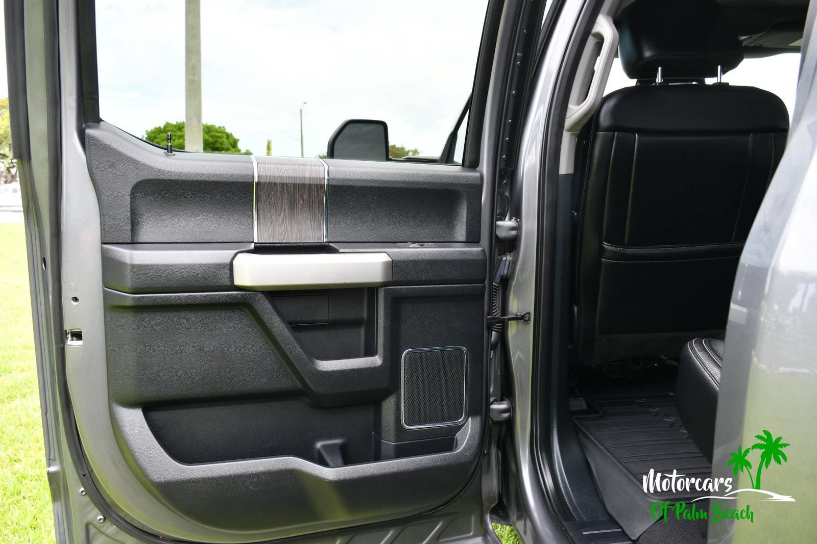 Used 2021 Ford F250 Lariat w/ Lariat Ultimate Package AWD/4WD image 63