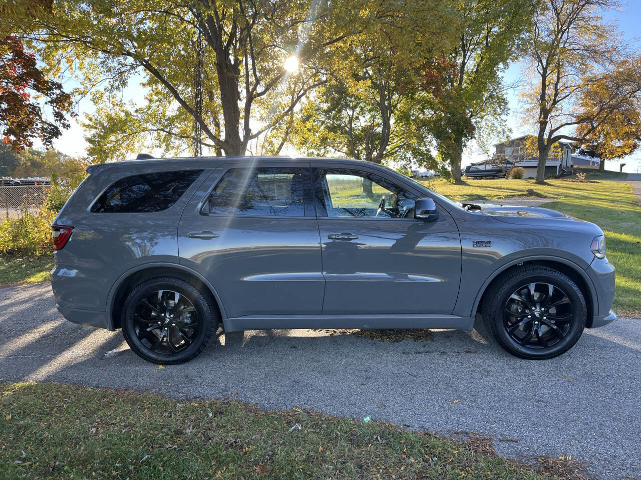Used 2019 Dodge Durango R/T w/ Technology Group image 6