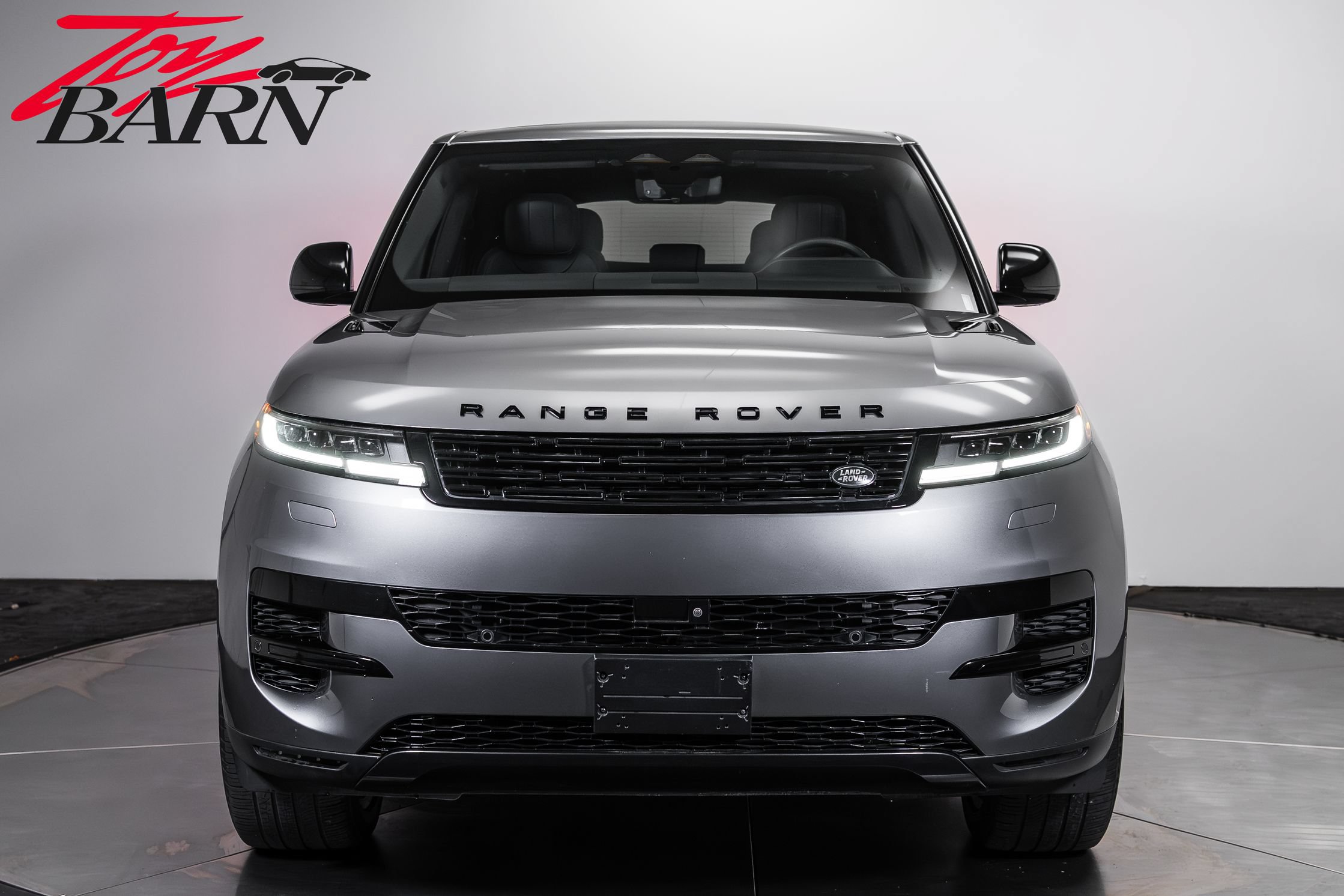 Used 2025 Land Rover Range Rover Sport SE AWD/4WD image 8