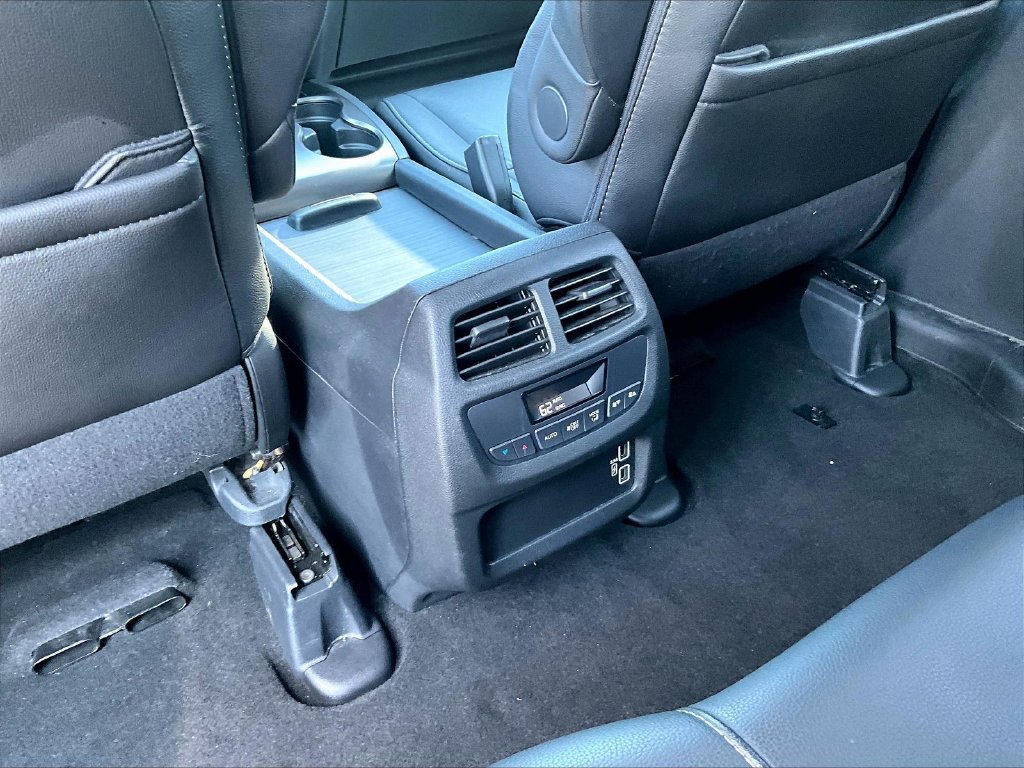 Used 2022 Honda Pilot Special Edition image 12